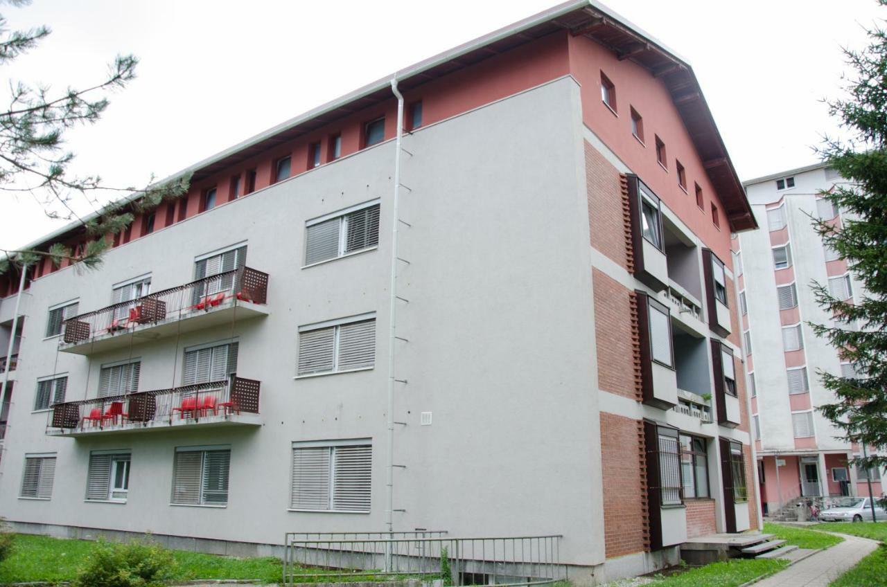 Hostel Rozna Dolina 卢布尔雅那 外观 照片